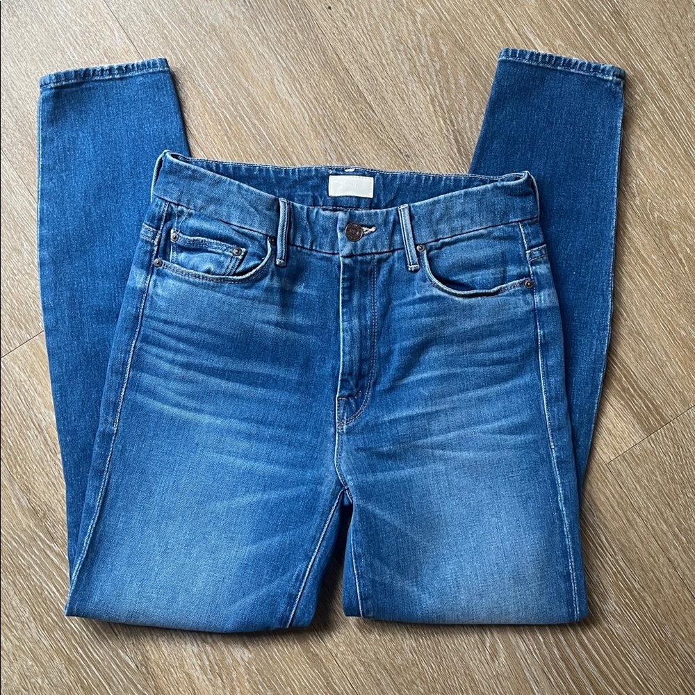 MOTHER High Waisted Looker Ankle Jeans Size 27 Gold Rush Baby Distressed Denim - Picture 2 of 11